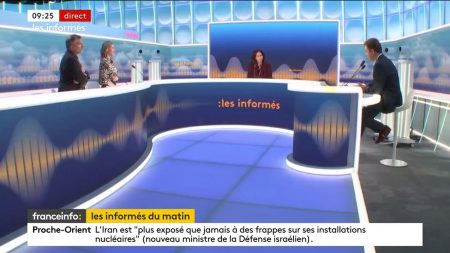 Les groupes de niveau au collège, le vote de la partie recettes du budget à l'Assemblée... Les informés du matin du mardi 12 novembre

          Tous les jours, les informés débattent de l'actualité autour de Salhia Brakhlia et Renaud Dély.