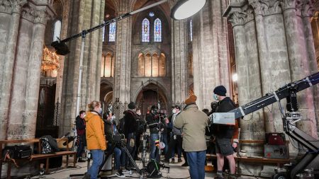Séries, documentaires, films : la cathédrale Notre-Dame racontée en images depuis l'incendie