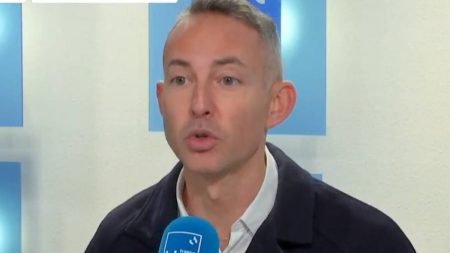 Municipales à Paris : si Anne Hidalgo ne se représente pas, "je suis disponible", propose le communiste Ian Brossat