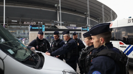 Paris renforce la sécurité lors du choc de football "à haut risque" France-Israël