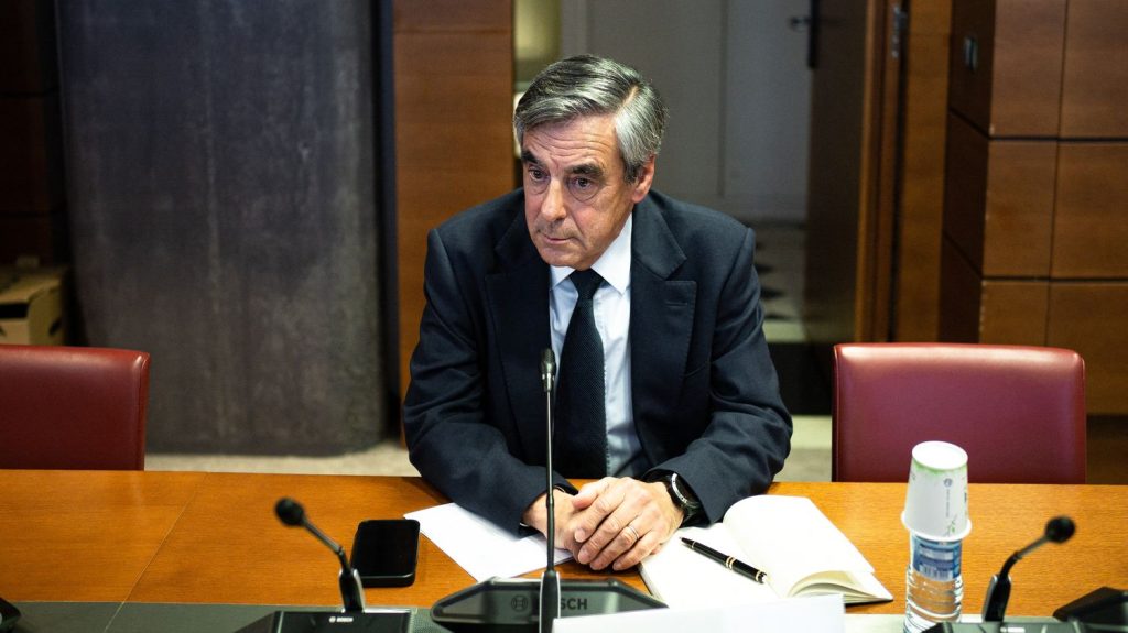 Emplois fictifs à l'Assemblée nationale : à quelle peine sera condamné François Fillon par la cour d'appel de Paris ?