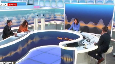 Procès des assistants parlementaires du FN, les tensions autour du match France-Israël... Les informés du matin du jeudi 14 novembre

          Tous les matins, les informés débattent de l'actualité autour de Salhia Brakhlia et Renaud Dély.