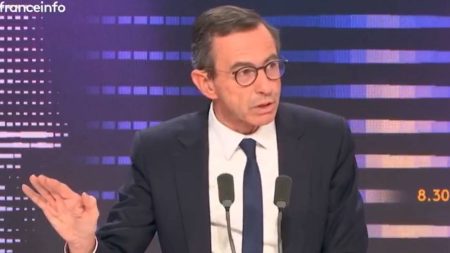 Suppression du délit d’apologie du terrorisme : « Une loi honteuse », critique Bruno Retailleau Suppression du délit d'apologie du terrorisme : "C'est une proposition de loi de la honte", dénonce Bruno Retailleau