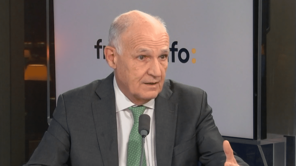 Prix de l'énergie : "Avec Trump, les prix du gaz vont baisser aussi en Europe", indique Pierre-André de Chalendar, de l'Institut de l'entreprise

          Quelles conséquences en cascade sur l'économie française pourrait avoir l'élection de Donald Trump aux États-Unis ? Pierre-André de Chalendar, président de l'Institut de l'entreprise, cercle de réflexion patronal, nous donne son analyse.