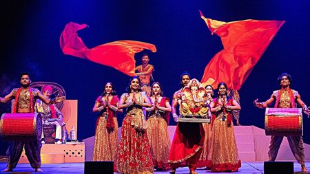 "Bollywood Masala" : la capitale du cinéma indien racontée dans une comédie musicale dynamique et colorée