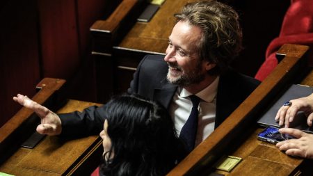 Accord de non-censure : la gauche s’ouvre à l’ex-majorité en attendant un nouveau Premier ministre Accord de non-censure : dans l'attente d'un nouveau Premier ministre, la gauche s'ouvre à l'ex-majorité