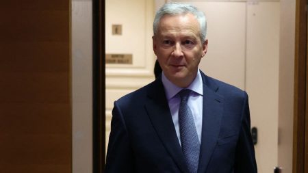 Bruno Le Maire se défend d'être responsable du dérapage des comptes publics et accuse les parlementaires d'avoir choisi le "désordre"
