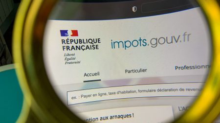 Chute du gouvernement Barnier : Mesures budgétaires caduques sur retraites, impôts, carences Chute du gouvernement Barnier : pensions de retraite, barème de l'impôt, jours de carence... Ces mesures budgétaires devenues caduques en raison de la censure