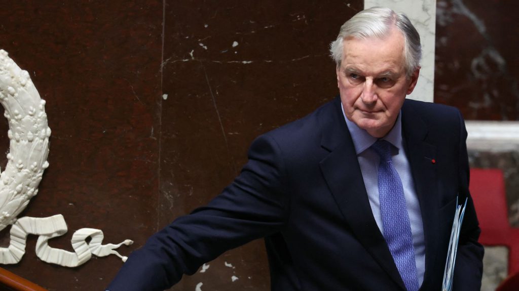 :
    Récit




  

    
      
    
  
  "Tout le monde est allé trop loin", "c'est plié" : on vous raconte la journée historique où le gouvernement de Michel Barnier a été renversé