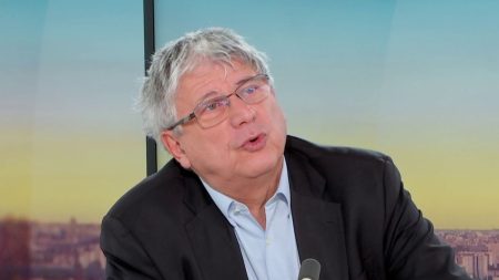 Cyclone Chido à Mayotte : Éric Coquerel regrette un manque d’anticipation Cyclone Chido à Mayotte : "Rien n'a été anticipé", regrette Éric Coquerel