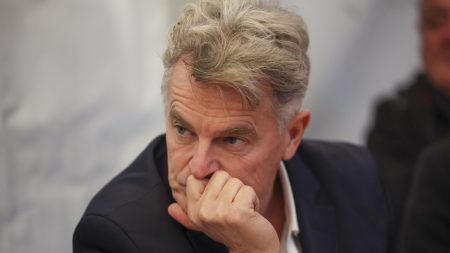 Cyclone Chido à Mayotte : "Les gens sont en colère et ils ont bien raison", selon Fabien Roussel