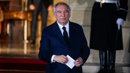 François Bayrou nommé Premier ministre : pourquoi son bilan comme haut-commissaire au Plan est critiqué par les oppositions