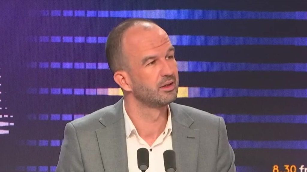 Nouveau gouvernement : "L'hypothèse de François Bayrou à Matignon, c'est censure", avertit l'Insoumis Manuel Bompard