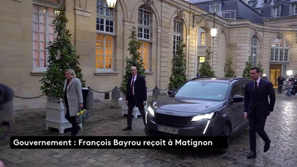 Gouvernement : François Bayrou consulte