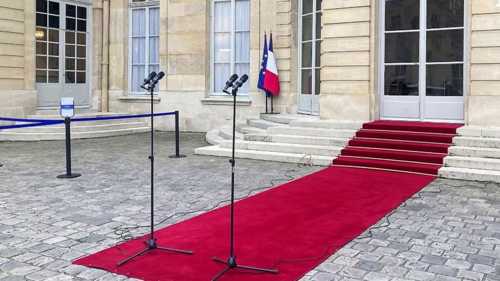 François Bayrou nommé Premier ministre : retour sur une matinée mouvementée