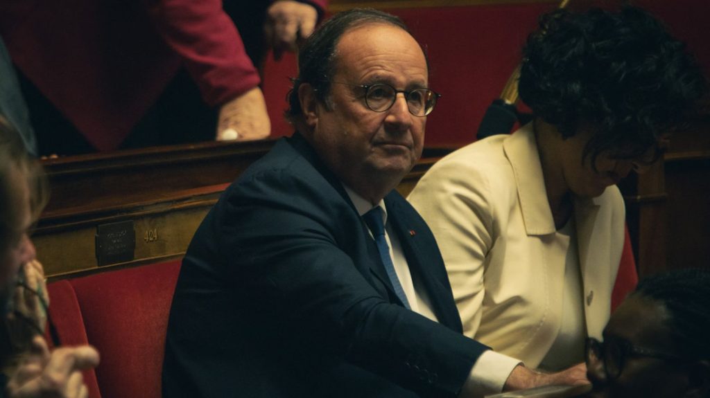 François Bayrou Premier ministre : cette nomination "n'est pas forcément celle que nous pouvions attendre d'un point de vue de gauche", confie François Hollande