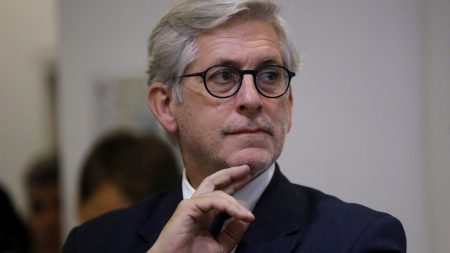 Nouveau gouvernement : "Arrêtons avec (les) lignes rouges quand on rentre dans une pièce pour discuter", plaide l'ancien ministre Frédéric Valletoux