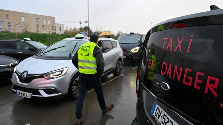 Grève des taxis : opérations escargots lundi matin Grève des taxis : plusieurs opérations escargots prévues lundi matin