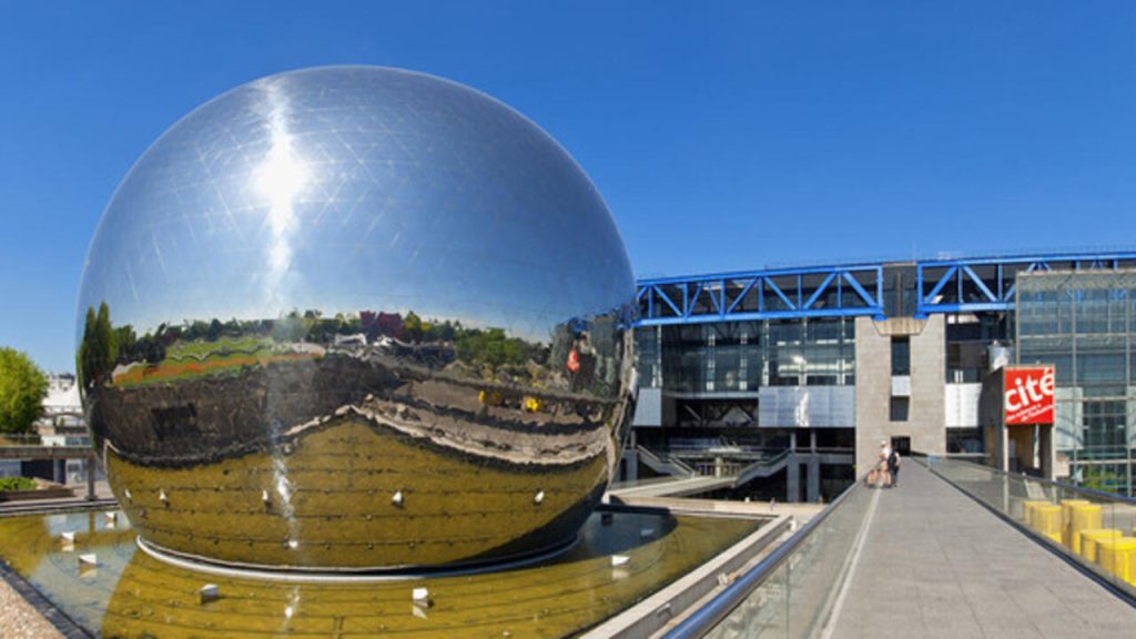 Le cinéma La Géode rouvre après 6 ans de rénovation