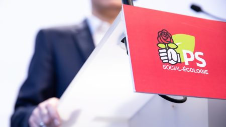 "Cela nous désole", "une bonne chose"... À Marseille, les électeurs de gauche divisés sur la stratégie du Parti socialiste sur un nouveau gouvernement