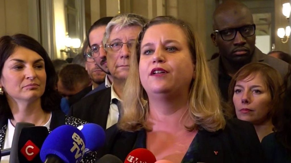 Motion de censure contre Michel Barnier : LFI crie à la victoire, la droite redoute un chaos politique