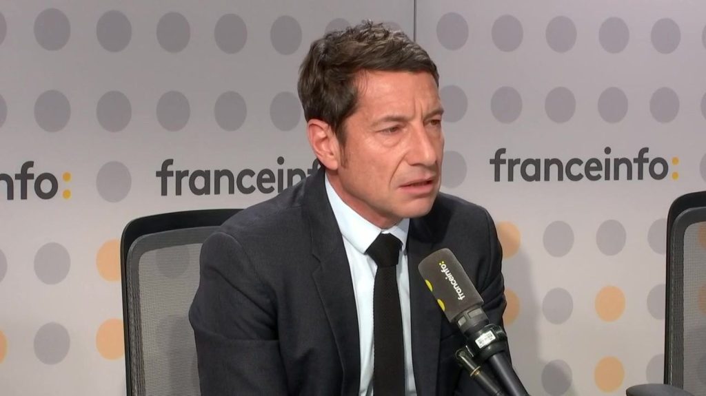 Motion de censure : Emmanuel Macron "est une grosse partie du problème", selon David Lisnard qui estime que le chef de l'Etat devra démissionner