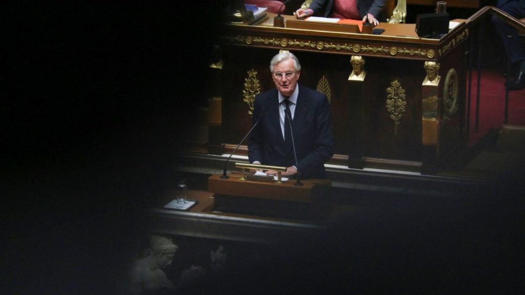 :
    Infographie




  

    
      
    
  
  Motion de censure : Michel Barnier devient le Premier ministre le plus éphémère de la Ve République