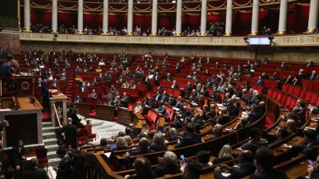 Narcotrafic et scrutin à Paris, Lyon, Marseille : débat à l’Assemblée le 17 mars Motion de censure : du PS à LFI, "l'après Barnier" commence déjà à fissurer la gauche