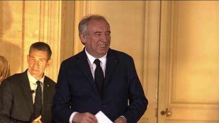 Nouveau gouvernement : les secrets de la nomination de François Bayrou au poste de Premier ministre