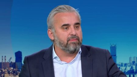 Nouveau gouvernement : "la force politique qui est arrivée en tête, c'est le NFP", rappelle le député Alexis Corbière