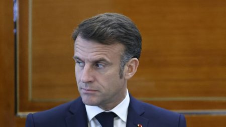 Gouvernement et président : attentes des vœux de Nouvel An d’Emmanuel Macron Protection de l'enfance : à quoi va servir le haut-commissariat voulu par Emmanuel Macron ?