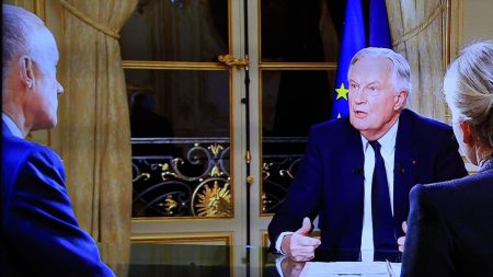 Réactions politiques : Barnier jugé « combatif », « pitoyable », en « mauvaise foi » après son interview "Combatif", "pitoyable", "mauvaise foi"... Les réactions politiques après l'interview de Michel Barnier
