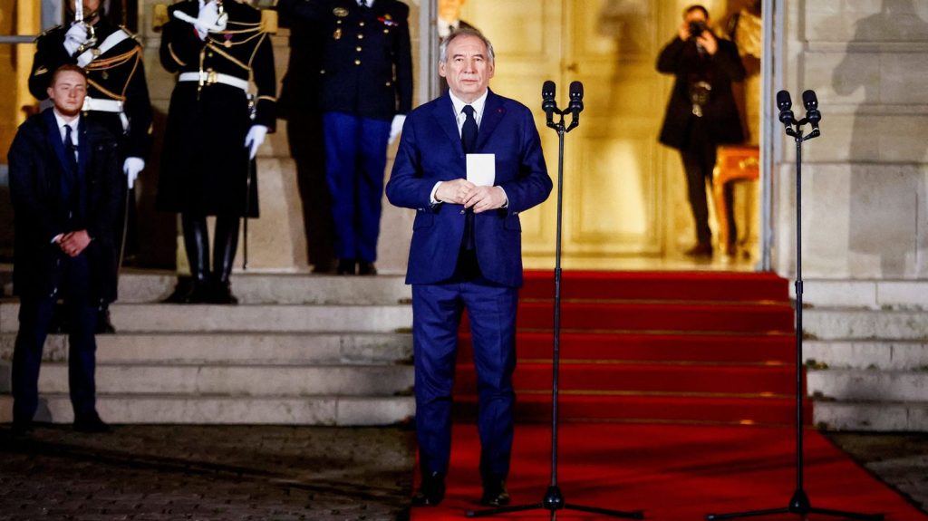 :
    Reportage




  

    
      
    
  
  "À quoi ça sert d'aller voter ?" : dans le Val-d'Oise, des électeurs du RN entre déception et lassitude après la nomination de François Bayrou à Matignon