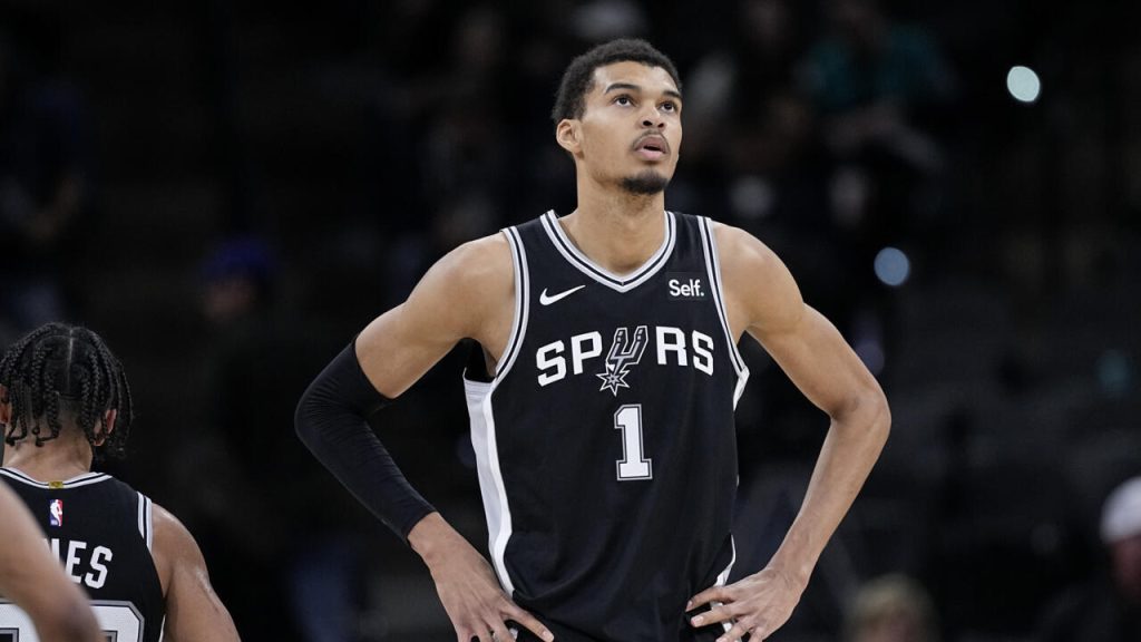 Les San Antonio Spurs et les Indiana Pacers se pavanent en NBA à Paris