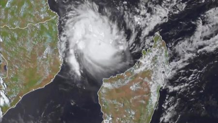 Nombre de cyclones stable, mais tempêtes plus intenses en raison du changement climatique