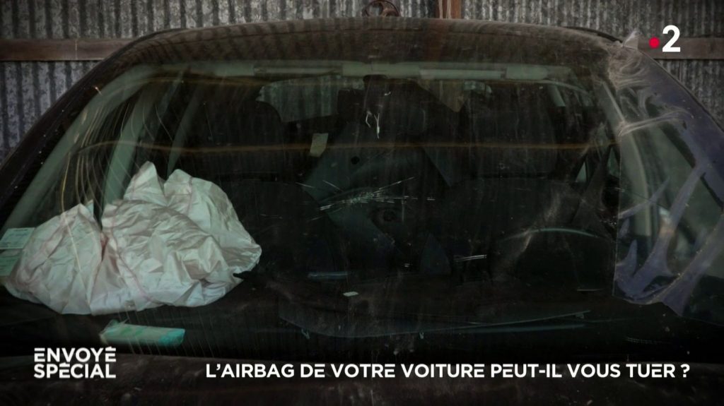 :
    Vidéo




  



  


  
  L’airbag de votre voiture peut-il vous tuer ?