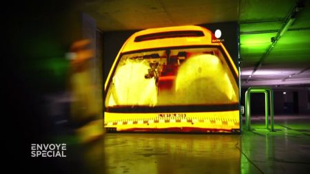 Airbags défectueux : les constructeurs savaient le danger depuis 20 ans. :
Vidéo
Airbags défectueux : les constructeurs automobiles ne pouvaient ignorer un danger identifié depuis deux décennies