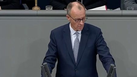 Allemagne : Droite et AFD unies contre l’immigration Allemagne : la droite et l'extrême droite AFD votent main dans la main un texte contre l'immigration