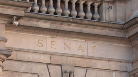 Bayrou : une submersion toujours agitée Bayrou : une submersion qui continue à faire des vagues