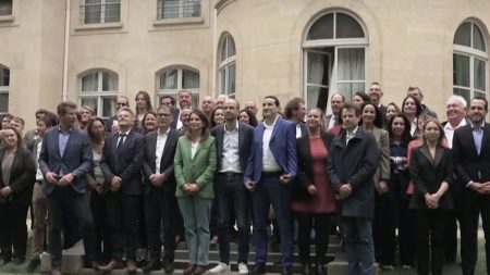Budget 2025 : Nouveau Front populaire proche de la rupture ? Budget 2025 : le Nouveau Front populaire au bord de la rupture ?