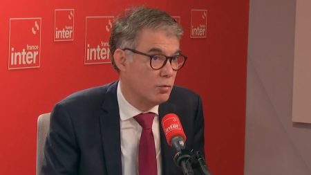 Budget : "Nous restons ouverts au compromis", assure Olivier Faure