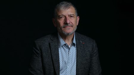 Charlie Hebdo : "C'était important que je témoigne de l'après", estime l'imprimeur Michel Catalano, pris en otage par les frères Kouachi en 2015