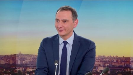 Discours Bayrou : Jacobelli l’écoutera « sans naïveté et avec curiosité » Discours de politique générale de François Bayrou : Laurent Jacobelli va l’écouter "sans naïveté et avec curiosité"