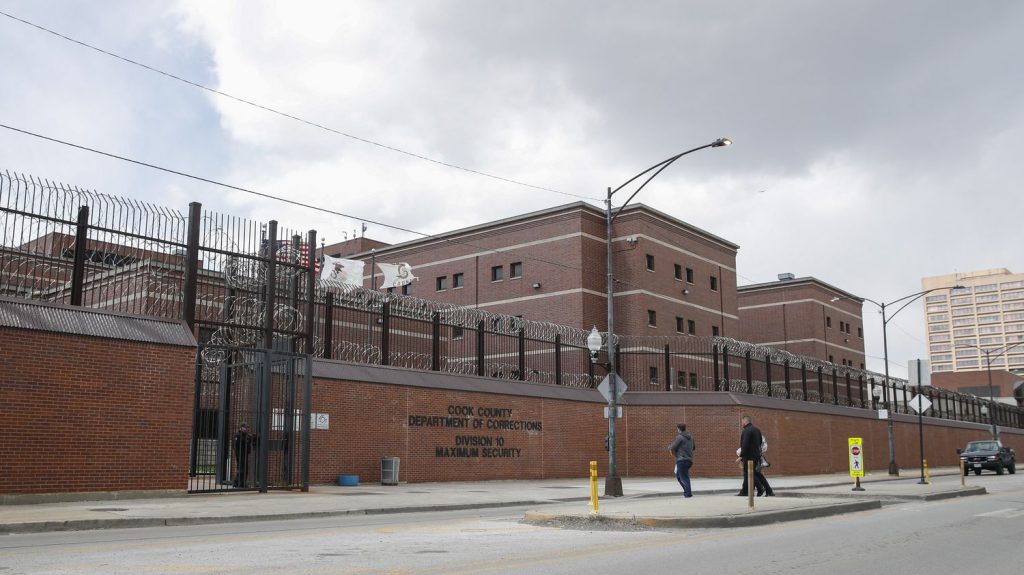 :
    le dernier publié



  

    
      
    
      

  

  
    
    États-Unis : "Sing sing", un long métrage qui suit le quotidien de détenus, diffusé dans plus d'un millier de prisons

          C'est inédit, plus d'un million de détenus américains ont pu voir ce film dont l'histoire, inspirée de faits réels, se déroule dans un centre carcéral. Des prisonniers suivent un programme de réhabilitation par le théâtre. Une belle mise en abîme proposée par le studio A24.
    
    
          Diffusé le 21/01
                      
        3min