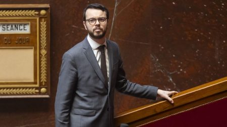 Accord Algérie : « Bayrou influencé par Retailleau », critique le député PS Delaporte Budget : François Bayrou "crée les conditions de sa censure" dénoncent des cadres du Parti socialiste avant la commission mixte paritaire