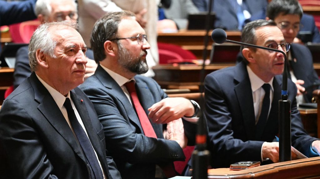 :
    Édito



  

    
      
    
      

  

  
                    



  


      :
    Édito



  

    
      
    
    
    Le gouvernement Bayrou confronté au spectre de l'immobilisme