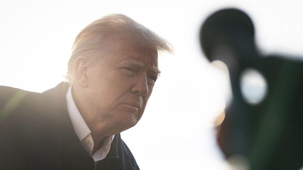Donald Trump et le Groenland : "Remettre en question les frontières des États souverains européens, c'est inacceptable", dénonce Benjamin Haddad
