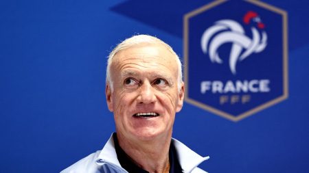 Jean-Marie Le Pen mort, Deschamps critiqué, hausse des vasectomies aux USA : 8 janvier résumé :
Podcast
:
Podcast
Jean-Marie Le Pen est mort, Didier Deschamps a "fait son temps" et les vasectomies en hausse aux Etats-Unis : ça dit quoi ce 8 janvier ?