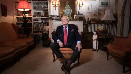 :
    Vidéo




  

    
      
    
  
  Comment Jean-Marie Le Pen est devenu un homme riche grâce à un héritage polémique