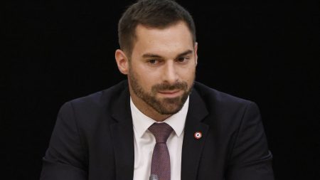 Julien Odoul (RN) critique « la déclaration de politique générale » comme « relativement floue » Discours de politique générale : "C'est une déclaration de politique générale relativement floue," dénonce Julien Odoul, porte-parole du RN